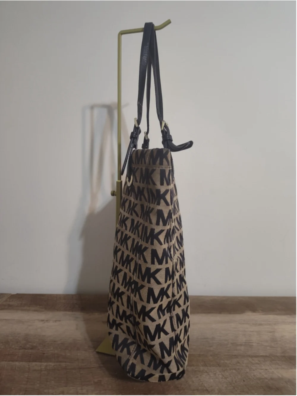 Women's Michael Kors Tote Bag One Size Beige and Black
